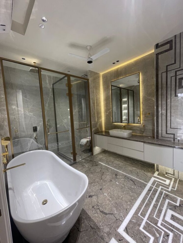 Bathroom, panchsheel park 4 Bedroom 460 Sq.Yd. Builder Floor In Panchsheel Park Delhi 9662492
