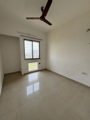 Room in 2 BHK Apartment at Lodha Casa Bella Gold, Dombivli East – for Rent