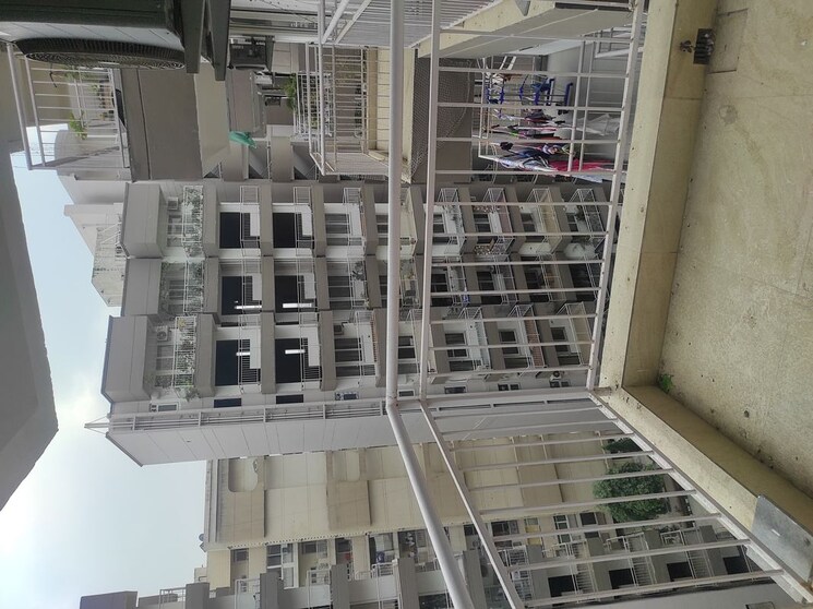 Balcony, sector 52 3.5 Bedroom 2601 Sq.Ft. Builder Floor In Sector 52 Gurgaon 9728959