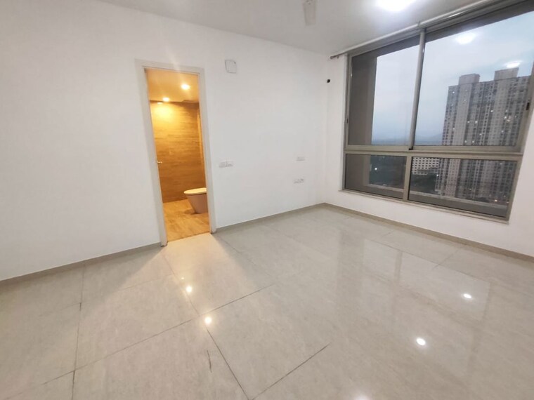 Room, hiranandani-eagleridge-wing-a 2.5 Bedroom 925 Sq.Ft. Apartment In Thane West Thane 9728991