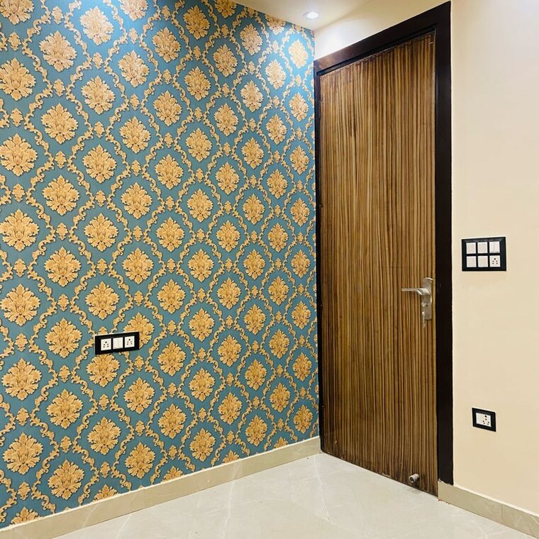 Room, dwarka mor 2 Bedroom 55 Sq.Yd. Builder Floor In Dwarka Mor Delhi 9729001