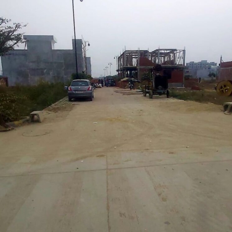  Parking, kailasha-enclave  1800 Sq.Ft. Plot In Hasanpur Khevali Lucknow 9729008