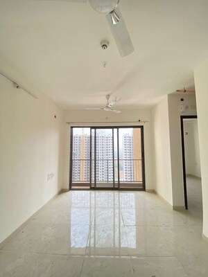 Room in 1.5 BHK Apartment at Runwal My City, Dombivli East – for Rent