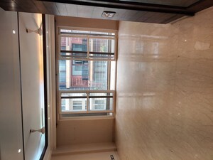 Room in 4 BHK Builder Floor at Geetanjali Enclave – for Sale