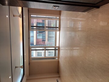 Room in 4 BHK Builder Floor at Geetanjali Enclave – for Sale