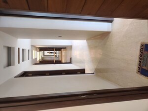 Furnished Amenities in 4 BHK Builder Floor at Geetanjali Enclave – for Sale