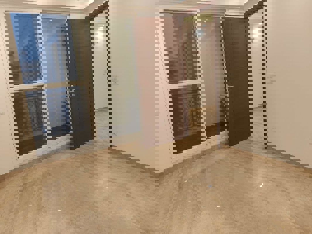 3 BHK + Servant Room Builder Floor For Sale in Green Park