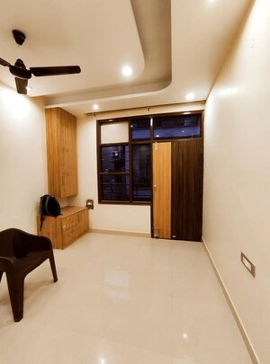 Living Room in 2 BHK Builder Floor at Sector 15 – for Rent