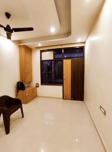 Living Room in 2 BHK Builder Floor at Sector 15 – for Rent