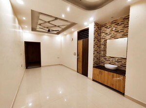 2 BHK Builder Floor For Rent in Sector 15