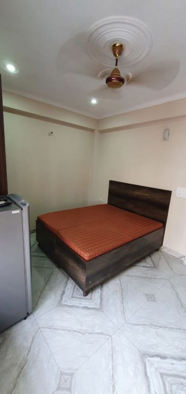 Bedroom, dlf phase iv 1 Bedroom 100 Sq.Ft. Builder Floor In Dlf Phase iv Gurgaon 9729048