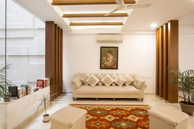 Bedroom, defence colony 3 Bedroom 325 Sq.Yd. Builder Floor In Defence Colony Delhi 9729053