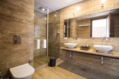 3 BHK + Pooja Room,Study Room Builder Floor For Sale in Defence Colony