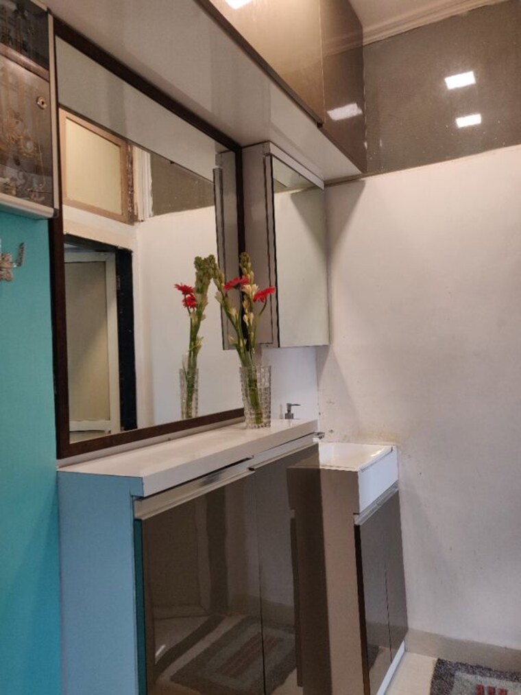 Other, vile parle west 2 Bedroom 600 Sq.Ft. Apartment In Vile Parle West Mumbai 9729074