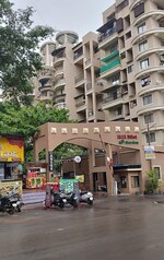 2 BHK 800 Sq.Ft. Apartment in Goel Ganga Hill Mist Garden