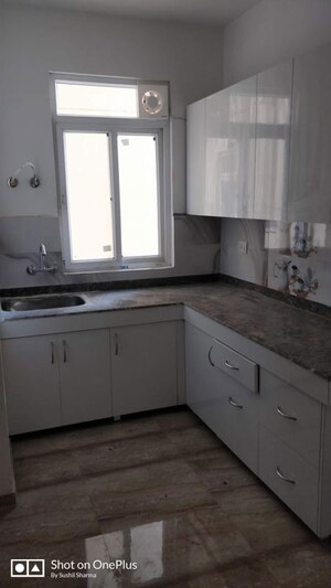 Kitchen in 2.5 BHK Builder Floor at Smart World Gems, Sector 89 – for Rent
