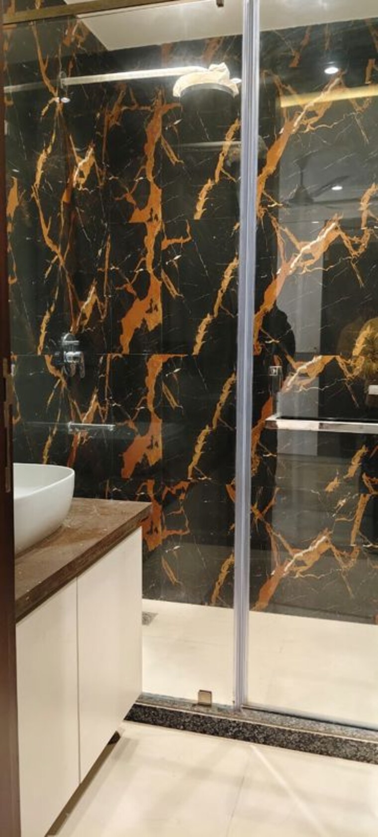 Attached Bathroom, sector 15 3 Bedroom 1800 Sq.Ft. Builder Floor In Sector 15 Gurgaon 9729090