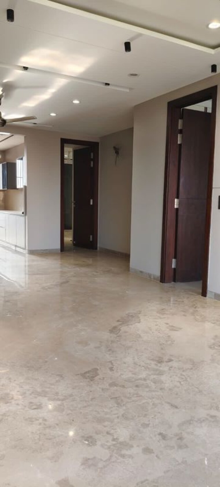 Room, sector 15 3 Bedroom 1800 Sq.Ft. Builder Floor In Sector 15 Gurgaon 9729090