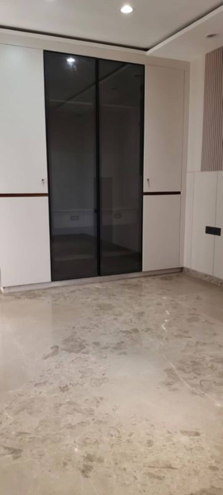 Room, sector 15 3 Bedroom 1800 Sq.Ft. Builder Floor In Sector 15 Gurgaon 9729090