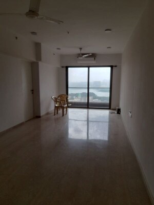 Room in 2 BHK Apartment at Kanakia Silicon Valley, Powai – for Sale