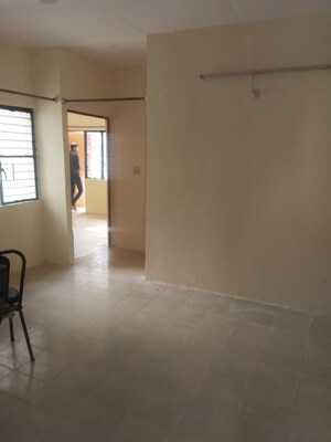 Room in 2 BHK Builder Floor at Gomti Nagar – for Rent