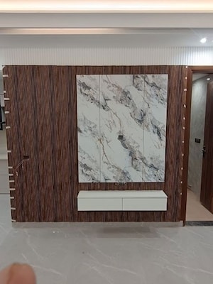 Room in 3 BHK Apartment at Dashrath Puri – for Sale