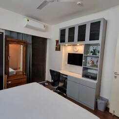 3 BHK + Extra Room Apartment For Sale in M3M Marina