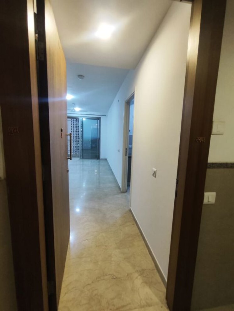 undefined, hiranandani-eagleridge-wing-a 2.5 Bedroom 925 Sq.Ft. Apartment In Thane West Thane 9729156