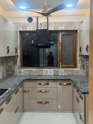 Kitchen in 3 BHK Builder Floor at Sector 57 – for Rent