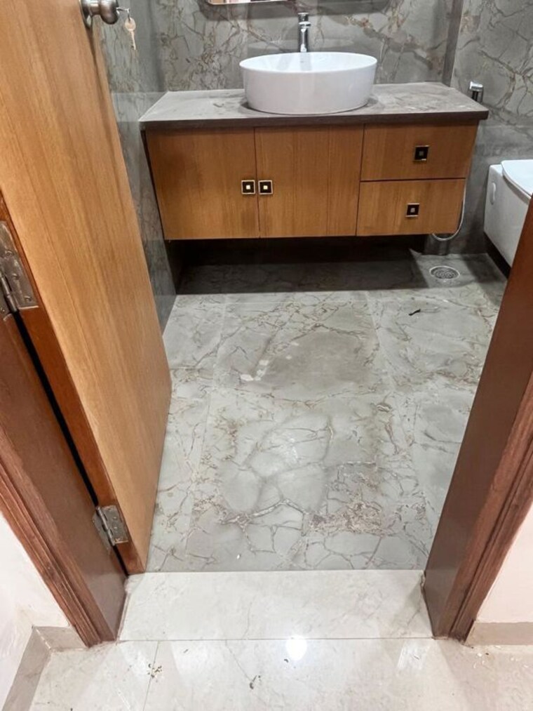 Kitchen, sector 57 3 Bedroom 260 Sq.Yd. Builder Floor In Sector 57 Gurgaon 9729142