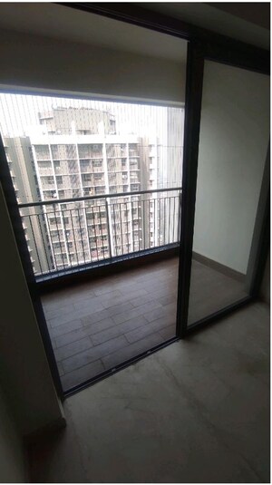 2 BHK Apartment For Rent in Kalpataru Paramount, Kapur Bawdi