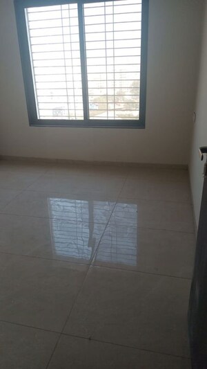 Room in 2 BHK Apartment at Mittal Sun City Ambegaon, Ambegaon Budruk – for Rent