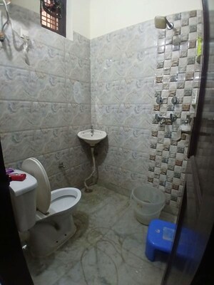 Bathroom in 1 BHK Independent House at Sector 40 – for Rent
