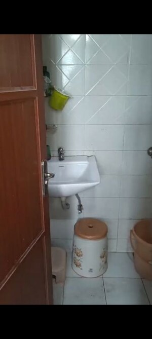 Bathroom in 1 BHK Apartment at Hiraco Eminence, Mira Road – for Rent