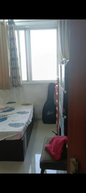 Furnished Amenities in 1 BHK Apartment at Hiraco Eminence, Mira Road – for Rent