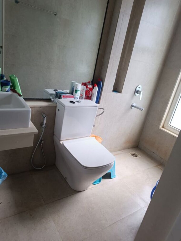 Bathroom, himgiri-lokupvan-phase-ii-chs-ltd 2 Bedroom 950 Sq.Ft. Apartment In Vasant Vihar Thane 9729181