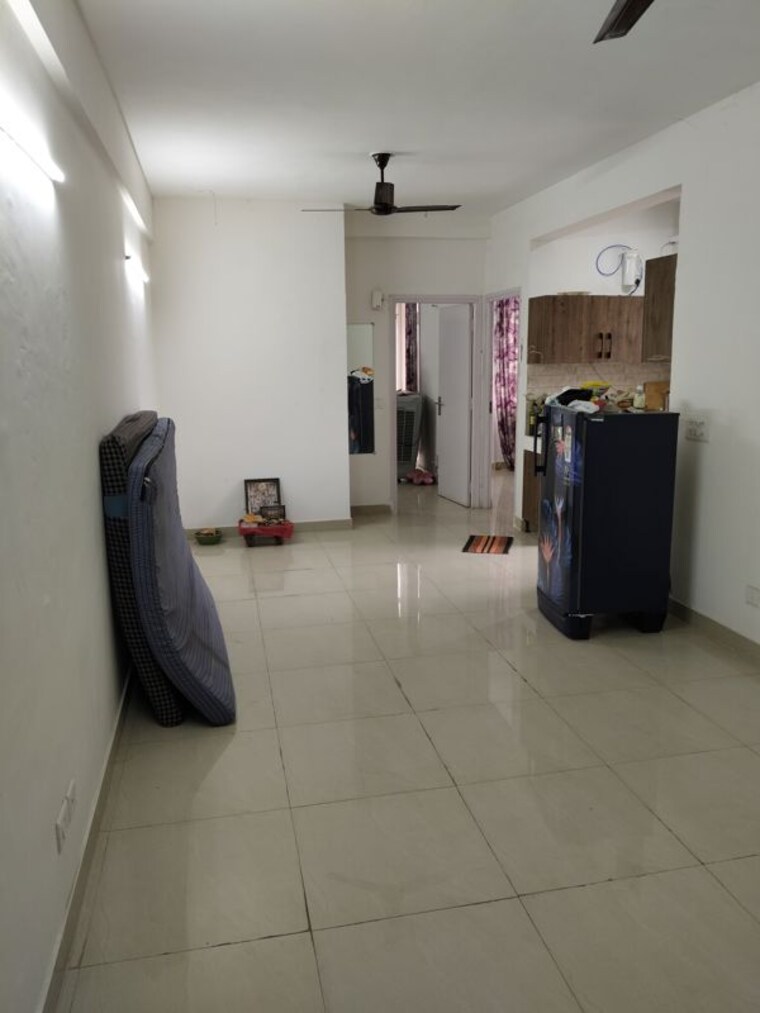 Living Room, suncity-avenue-76 2 Bedroom 635 Sq.Ft. Apartment In Sector 76 Gurgaon 9729187