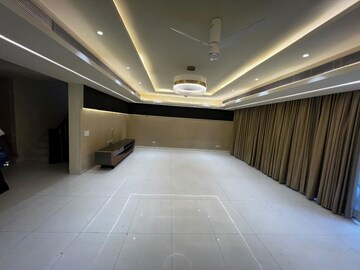 Kitchen in 4 BHK Villa at SS Hibiscus 2, Sector 50 – for Rent