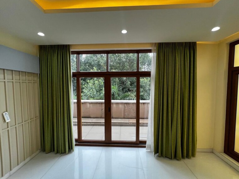 Room, ss-hibiscus-2 4 Bedroom 10000 Sq.Ft. Villa In Sector 50 Gurgaon 9729198