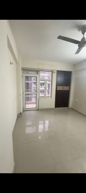 Room in 3 BHK Apartment at Mittal Rajnagar Residency, Raj Nagar Extension – for Rent