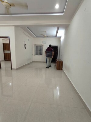 Room in 2 BHK Apartment at Kondapur – for Rent