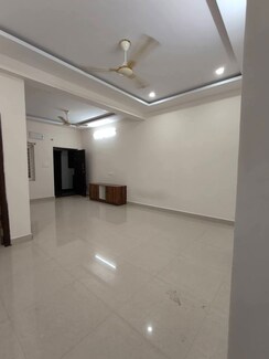 2 BHK + Pooja Room Apartment For Rent in Kondapur