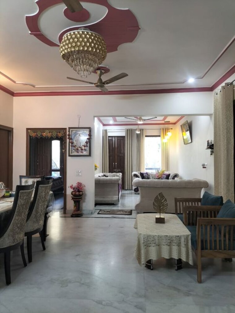 Living Room, huda-market 3 Bedroom 1900 Sq.Ft. Builder Floor In Sector 31 Gurgaon 9729245
