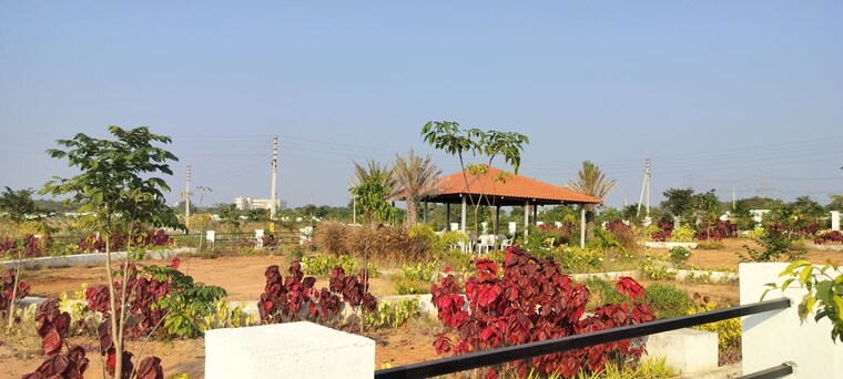 Garden, kadthal  200 Sq.Yd. Plot In Kadthal Hyderabad 9729259