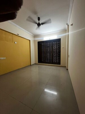 Room in 3 BHK Apartment at Sanpada Sector 11 – for Sale