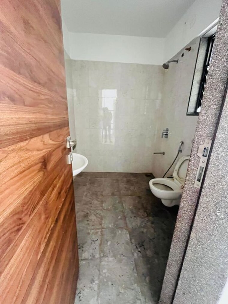 Bathroom, punawale 3 Bedroom 1462 Sq.Ft. Apartment In Punawale Pune 9729275