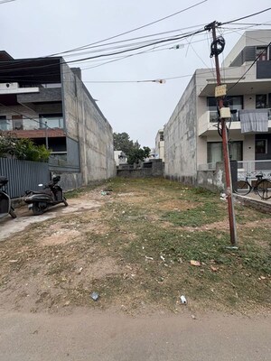  Plot For Sale in Sector 21
