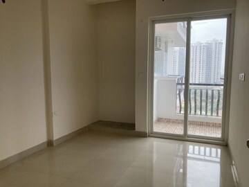 Room in 3 BHK Apartment at Sector 150 – for Sale