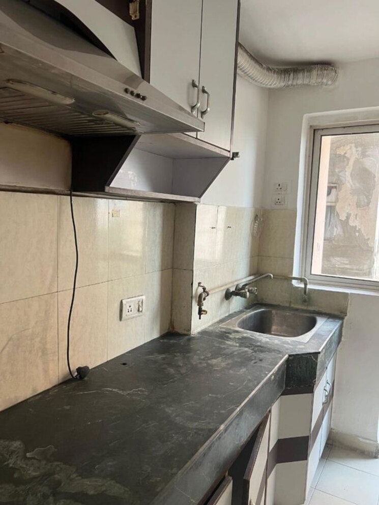 Kitchen, paras-tierea 3 Bedroom 1265 Sq.Ft. Apartment In Sector 137 Noida 9729335