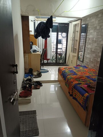 Bedroom in 2 BHK Apartment at Best Complex Andheri West, Andheri West – for Rent